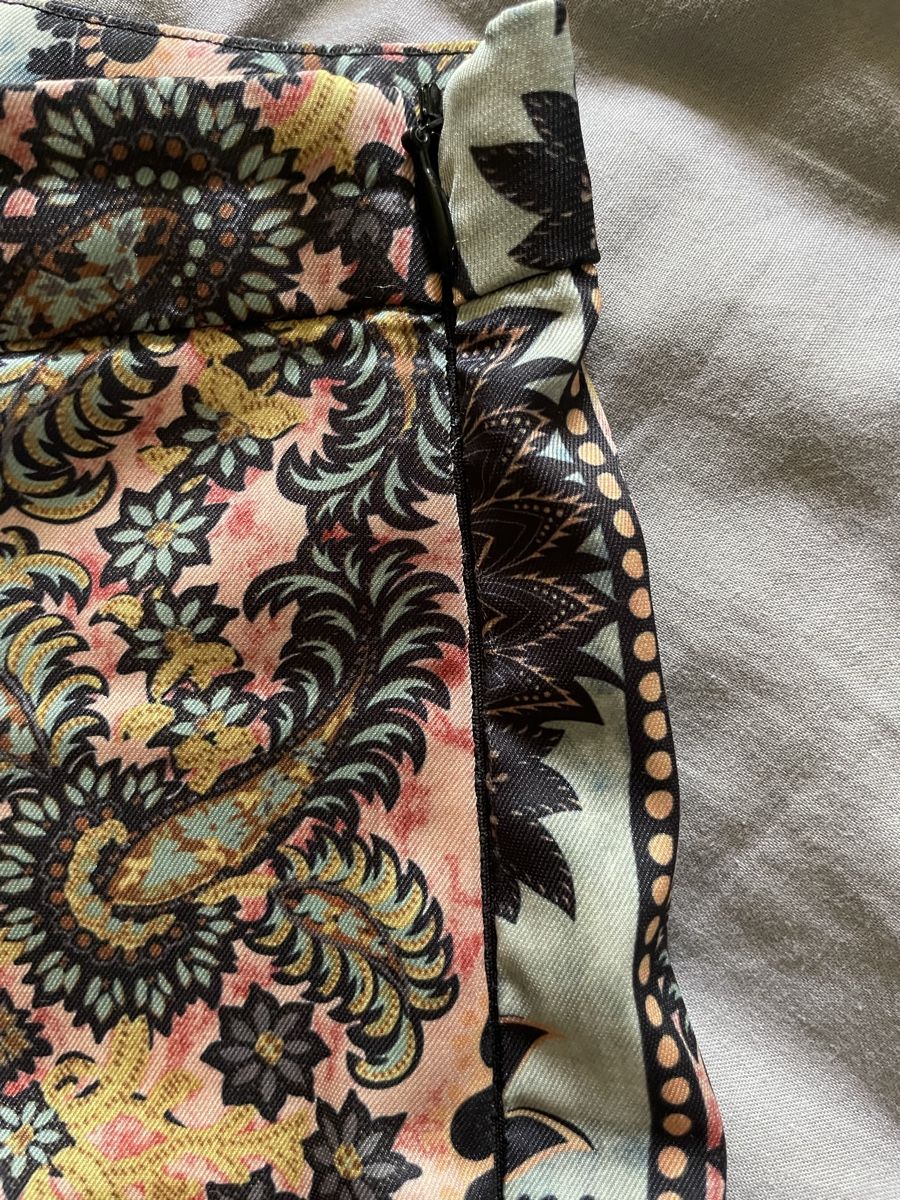 Sandro Pantaloni: Sandro trousers size 38 – Usato da Yverdon-les-Bains venduto da pen_bbz8 4