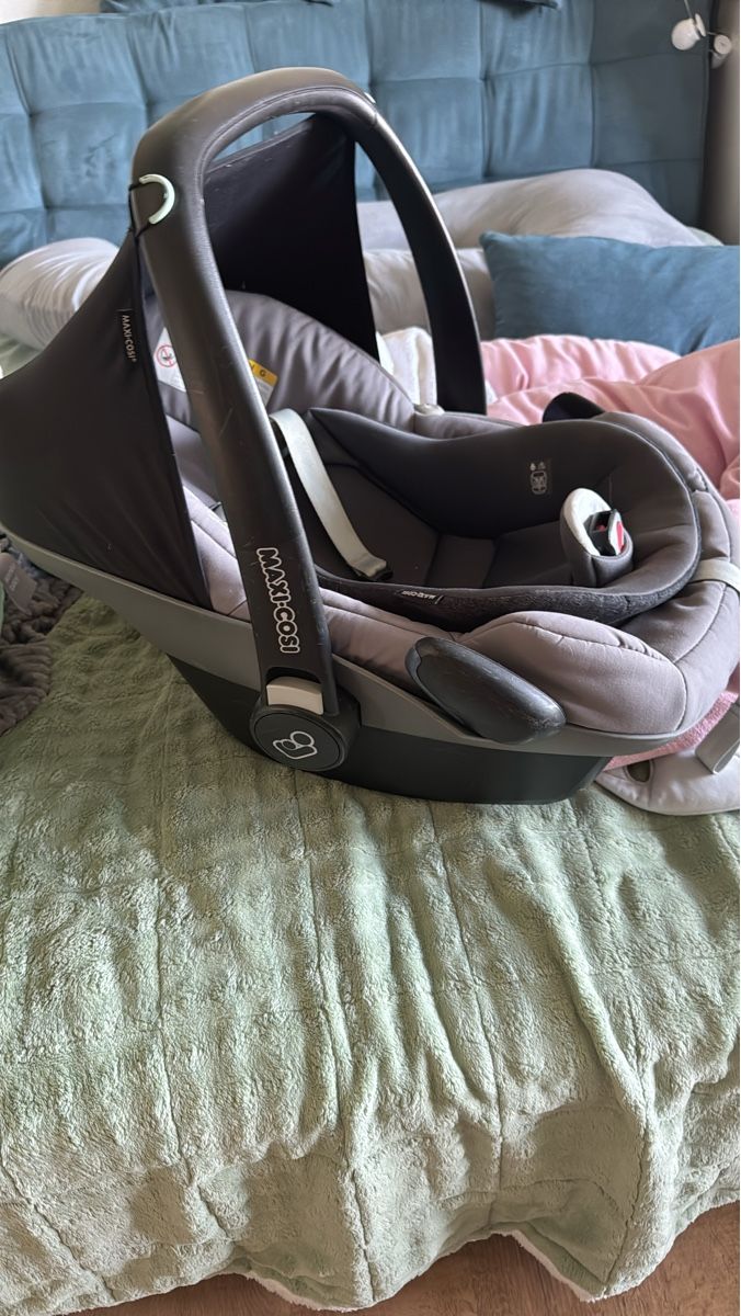 Maxi-Cosi Marsupi portabebè: Maxi-Cosi Babyschale gutem Zustand – Usato da Niederlenz venduto da sup_ygp9