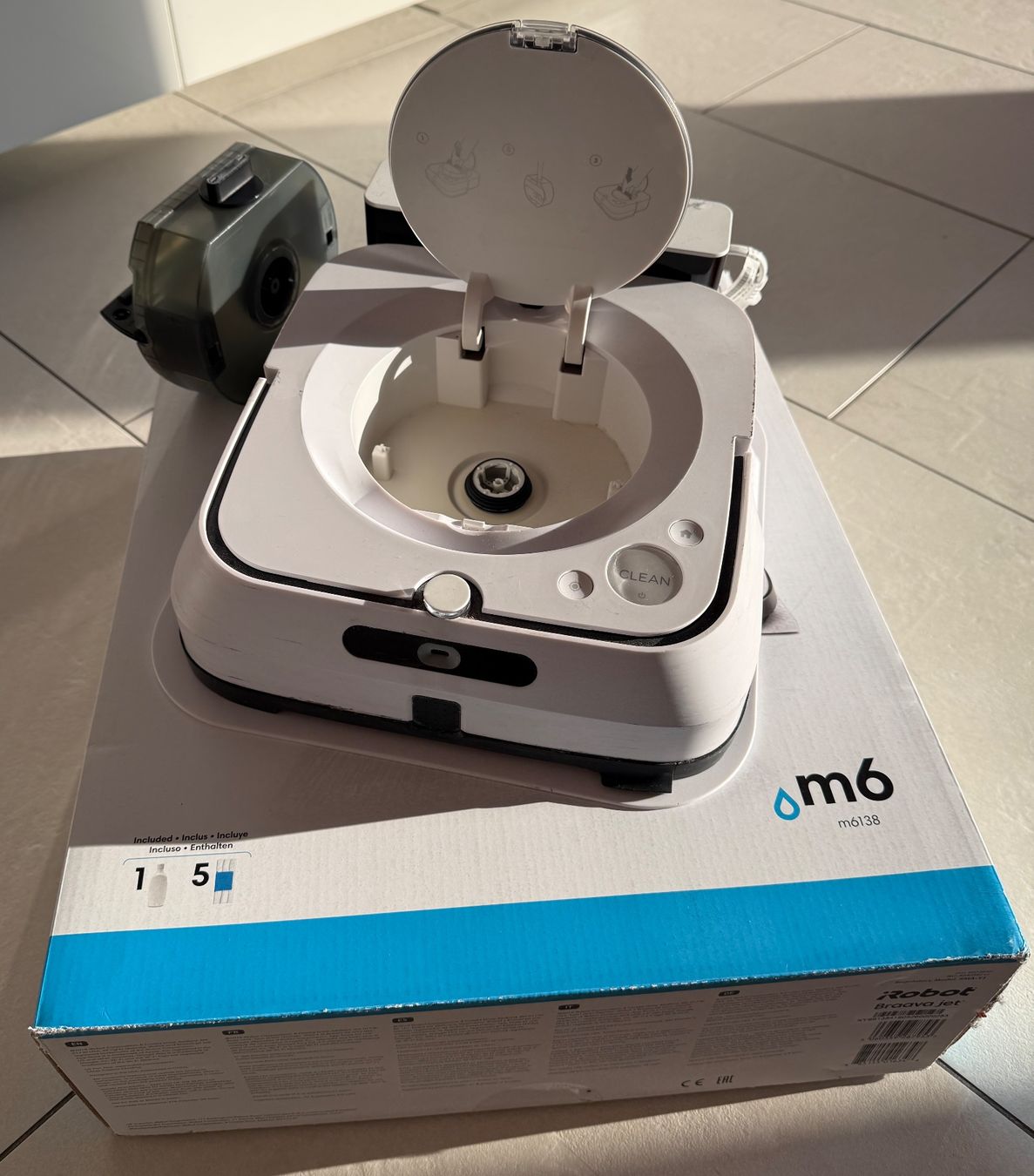 Irobot Staubsauger & Zubehör: iRobot Braava Jet m6 – Gebraucht aus Zürich von guybrushth82 1
