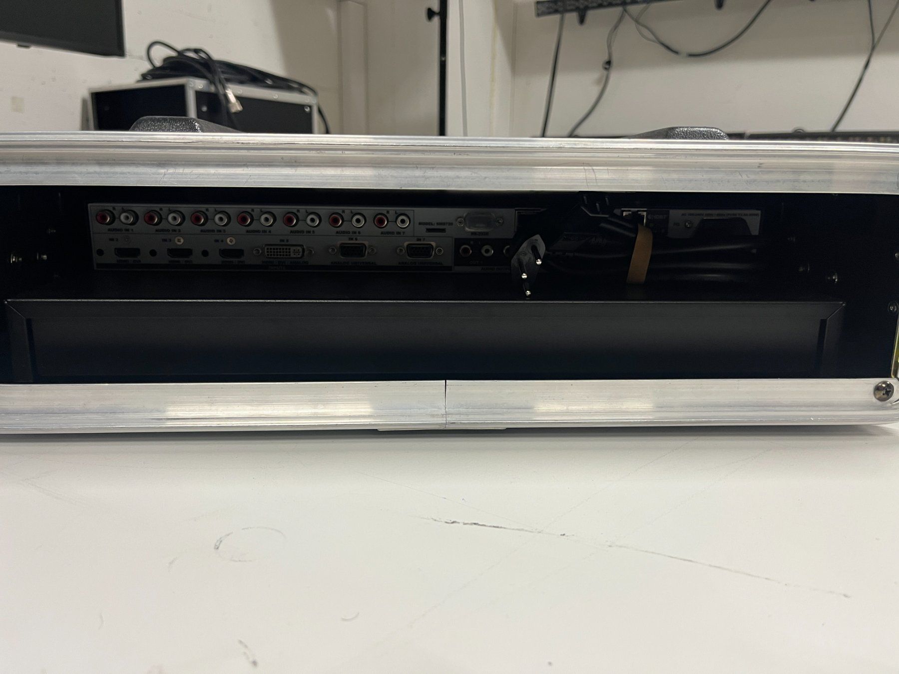 Konverter: Analog Way SMS720 Seamless Matrix Scaler – Gebraucht aus Neuenkirch von audioballs 1