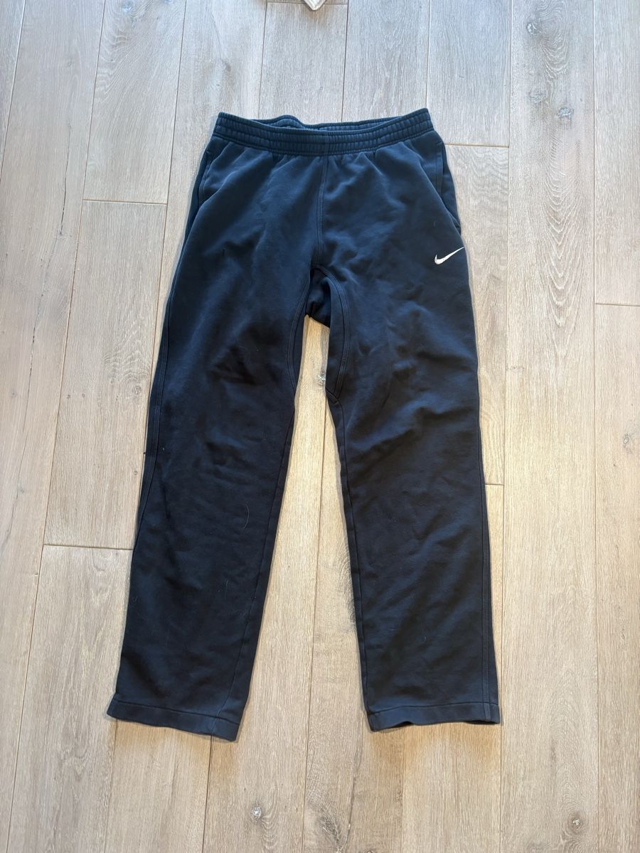 Nike Pantaloni: Nike jogging Hose – Usato da Yens venduto da Tone_Y7