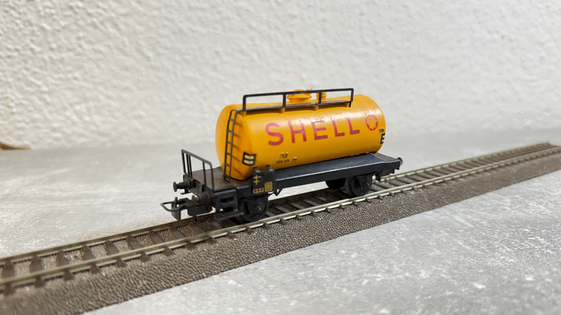 Märklin Modellini di ferrovie: Märklin Shell Tankwagen H0 / AC – Usato da Schlieren venduto da rat_lq6b 4