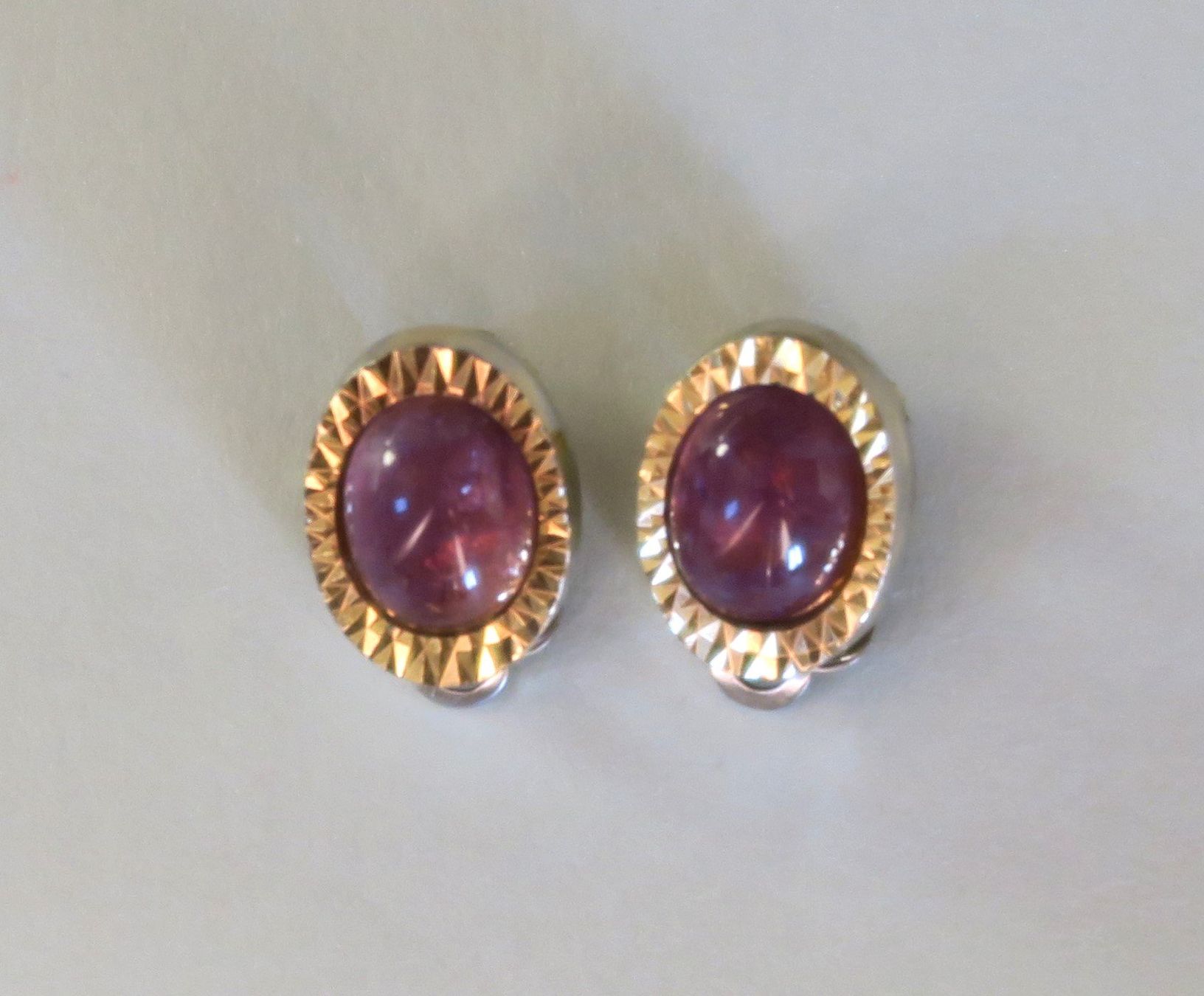 Orecchini pendenti & Orecchini a lobo: Ohrclip mit Amethyst – Usato da Brittnau venduto da marlenestone