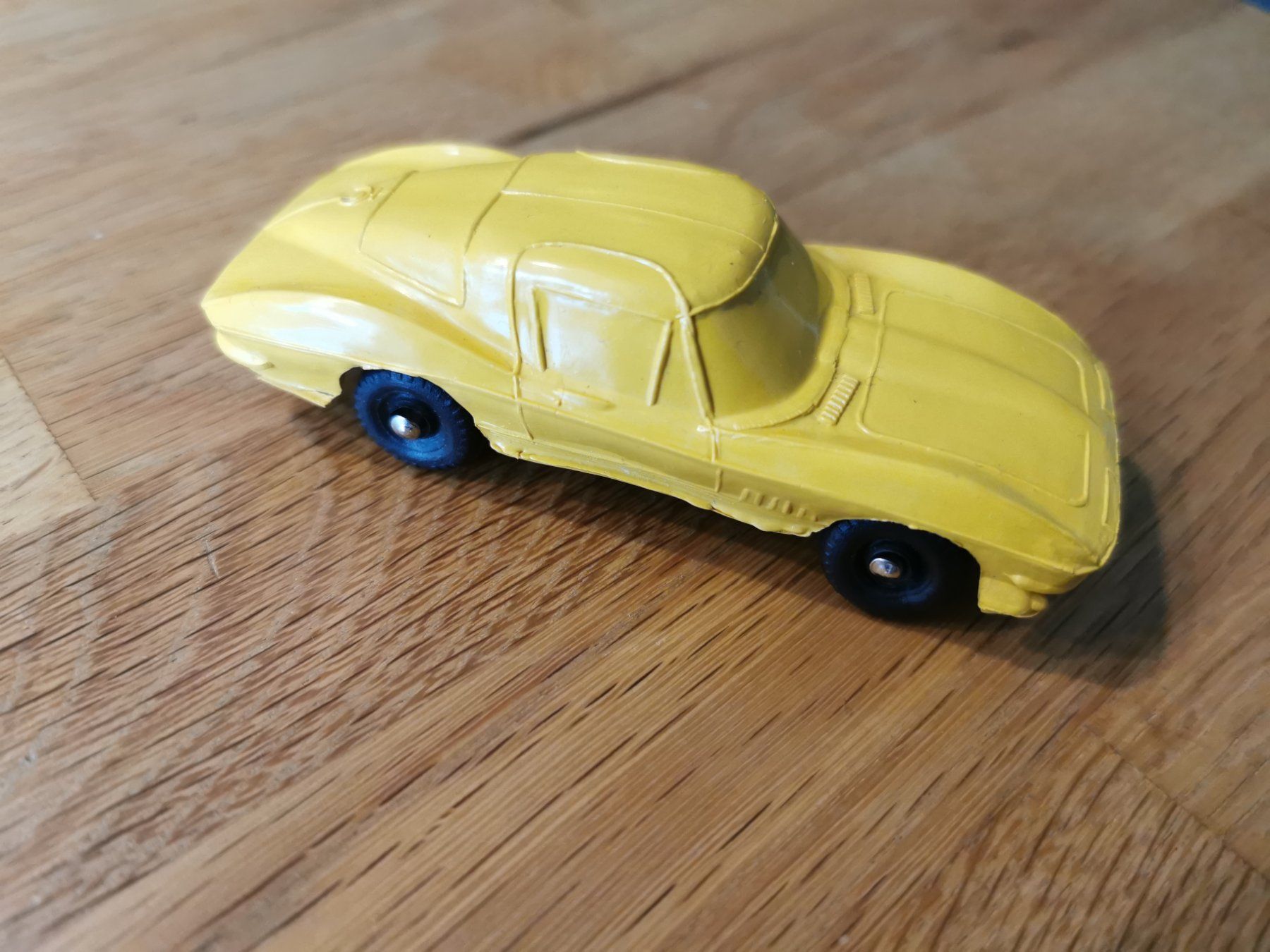 Voitures modèles: Alte Corvette Stingray Hongkong – D'occasion à Gunzgen par 0Aurin0