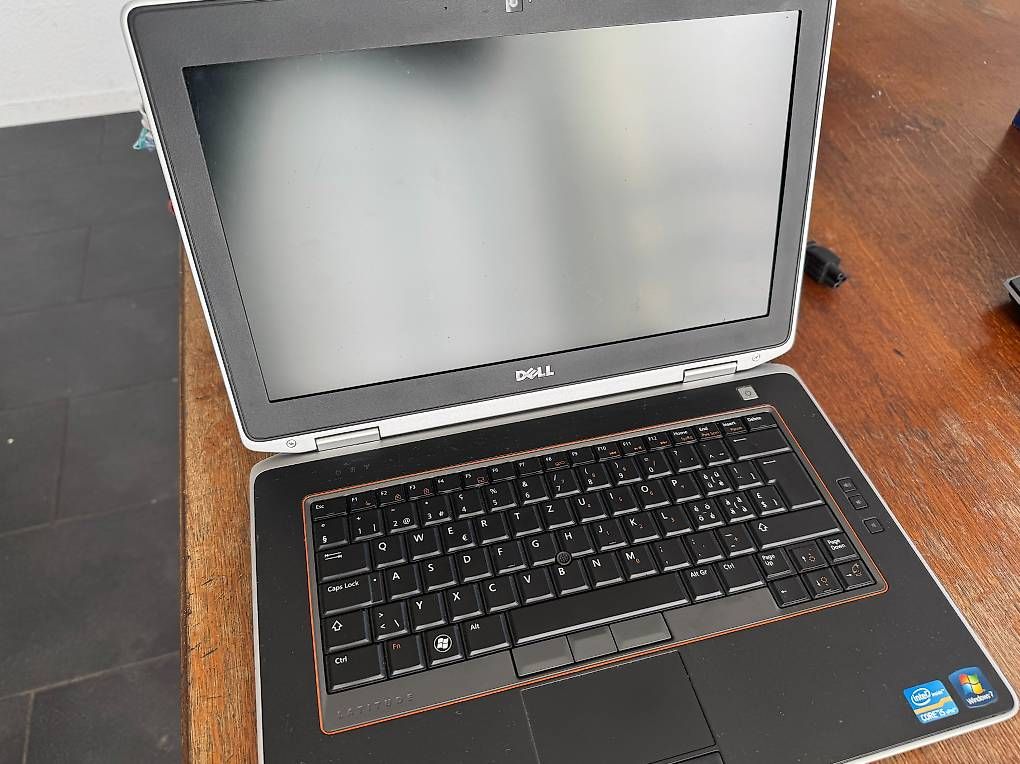 Dell Portables: Dell Latitude E6420 – D'occasion à Prez-vers-Siviriez par Spirou_et_Cie