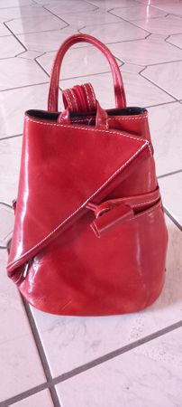 Rote Rucksacktasche