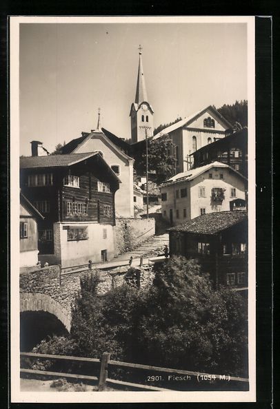 Cartoline postali: Fiesch, Ortspartie mit Blick zur Kirche – Usato da Berlin venduto da bartko-reher