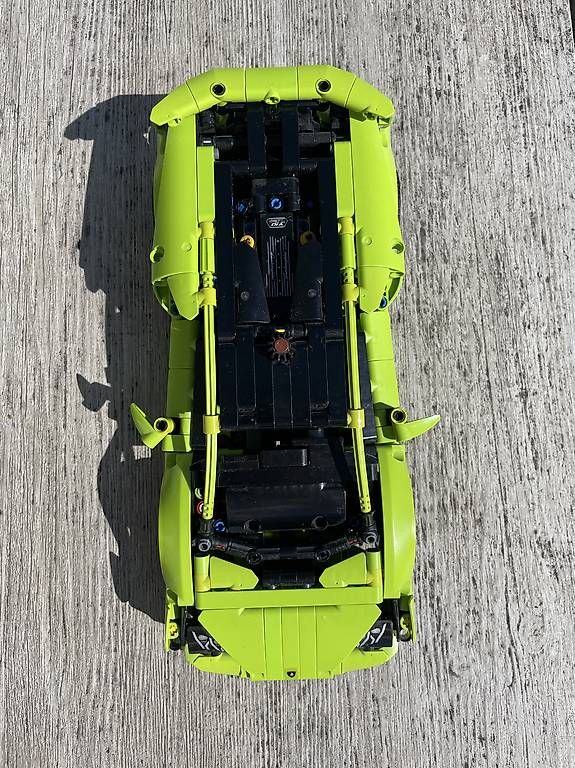 Kit di costruzioni: Lego Lamborghini Huracàn Tecnica – Usato da Delémont venduto da man_5fxt 4
