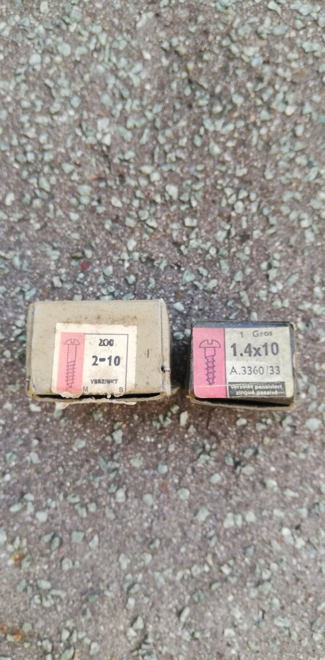 Tutti gli attrezzi: 2 Packungen mit kleinen Schrauben ab 1Fr. – Nuovo (secondo la descrizione) da Thun venduto da Matthias72