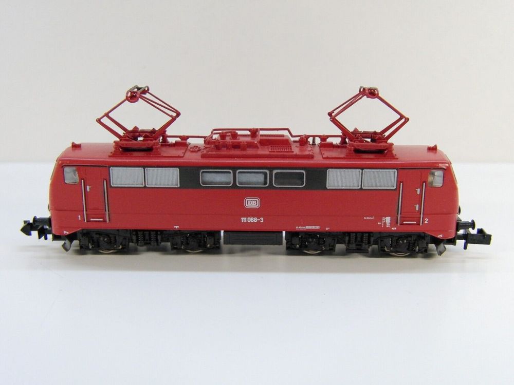 Minitrix 12932 Spur-N DC 111 068-3 rot, frisch revidiert OVP (Gebraucht ...