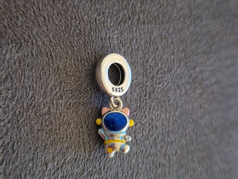 Ciondoli: Silber Charm Astronaut +Garantie – Nuovo (secondo la descrizione) da Rotkreuz venduto da Carbone_Bijou-Shop 1