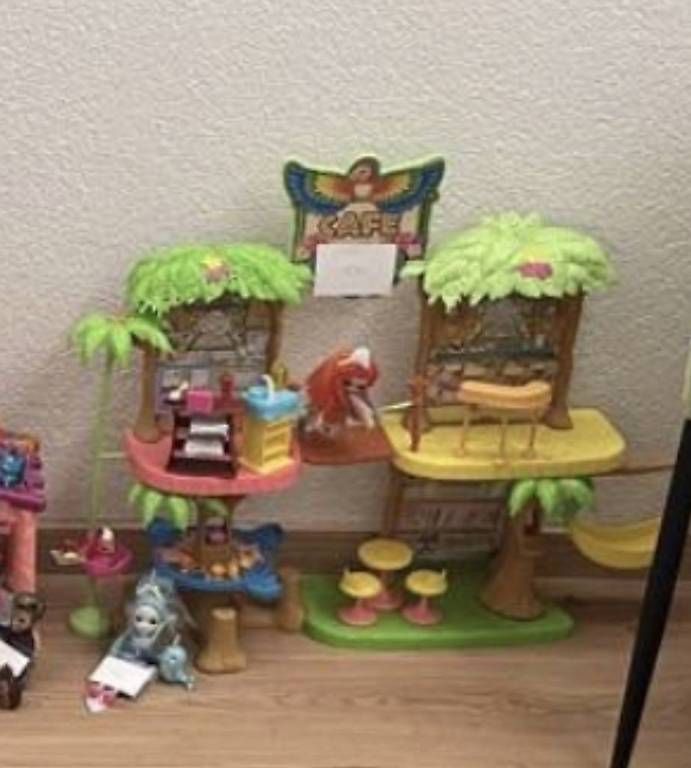 Maisons pour enfant: Enchantimals maison et accessoires – D'occasion à Givisiez par poucet4