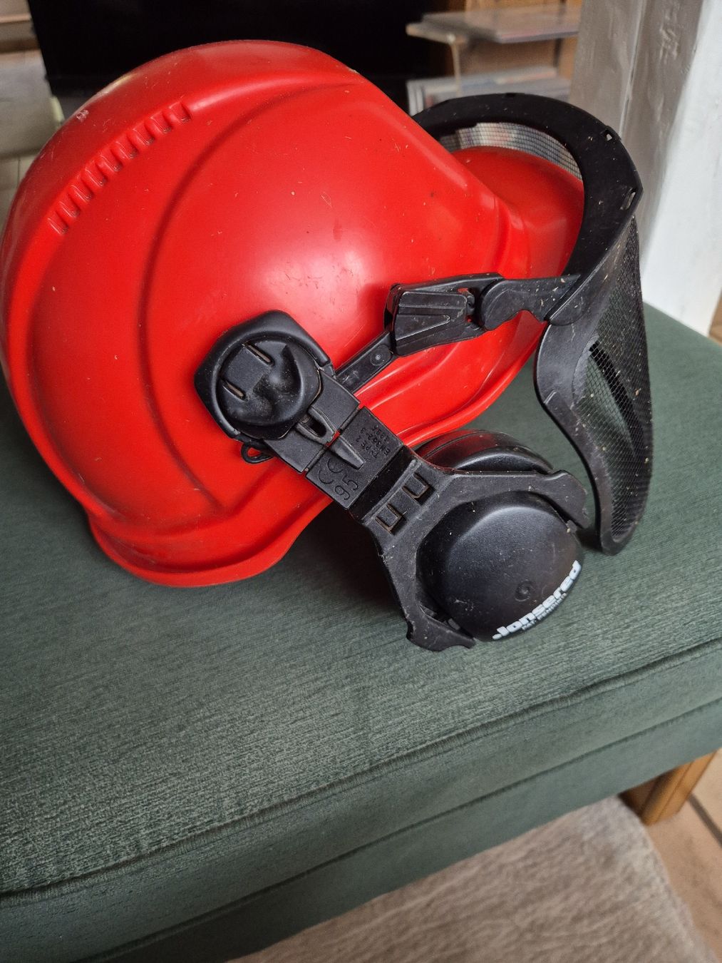 Visage & Oreilles: Arbeithelm Jonsered – D'occasion à Ehrendingen par Amigo5 1