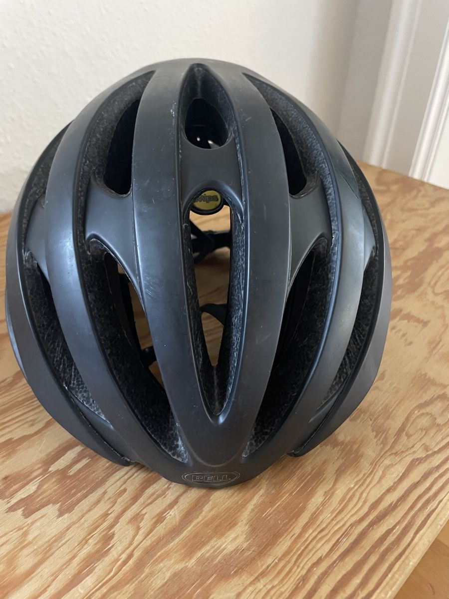 Bell Caschi: Bell Velohelm schwarz  – Usato da Rüschlikon venduto da zehnvoracht