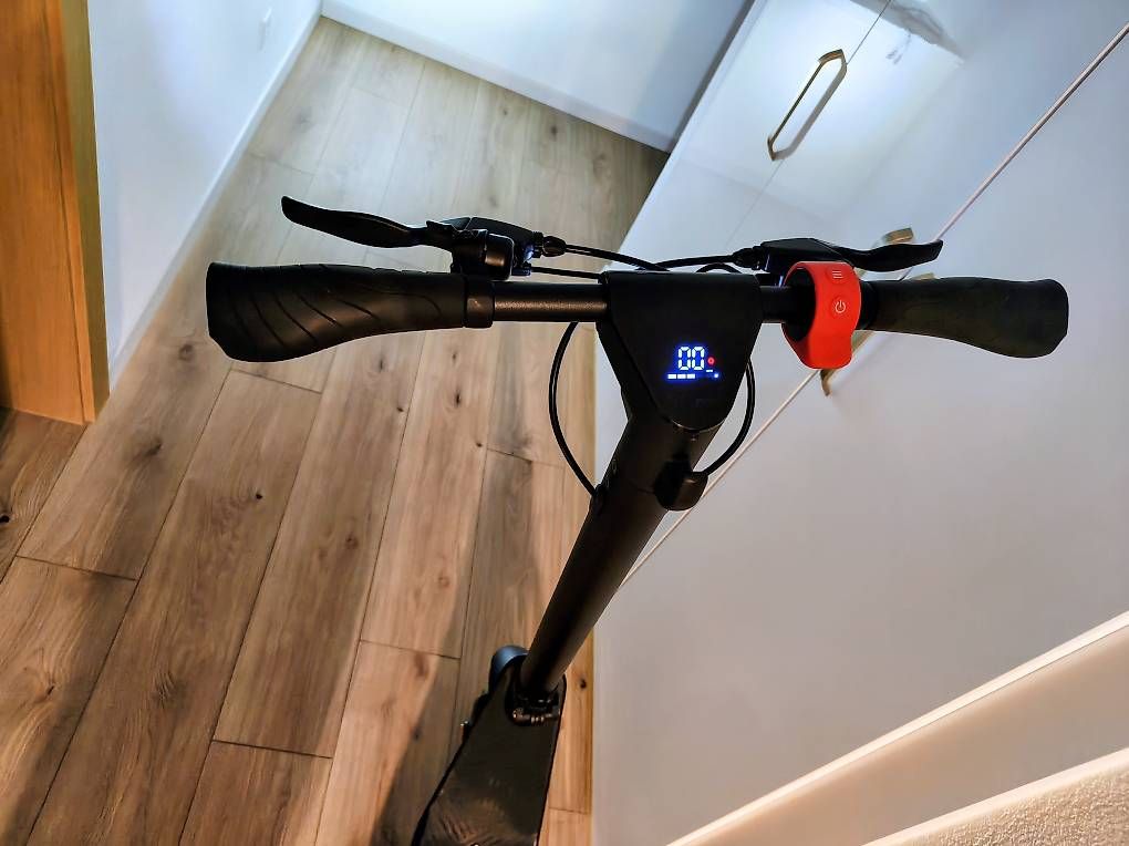 Ocean Drive Kickboard: Trottinette électrique Océan drive – Gebraucht aus Bévilard von jul_ckq6 1