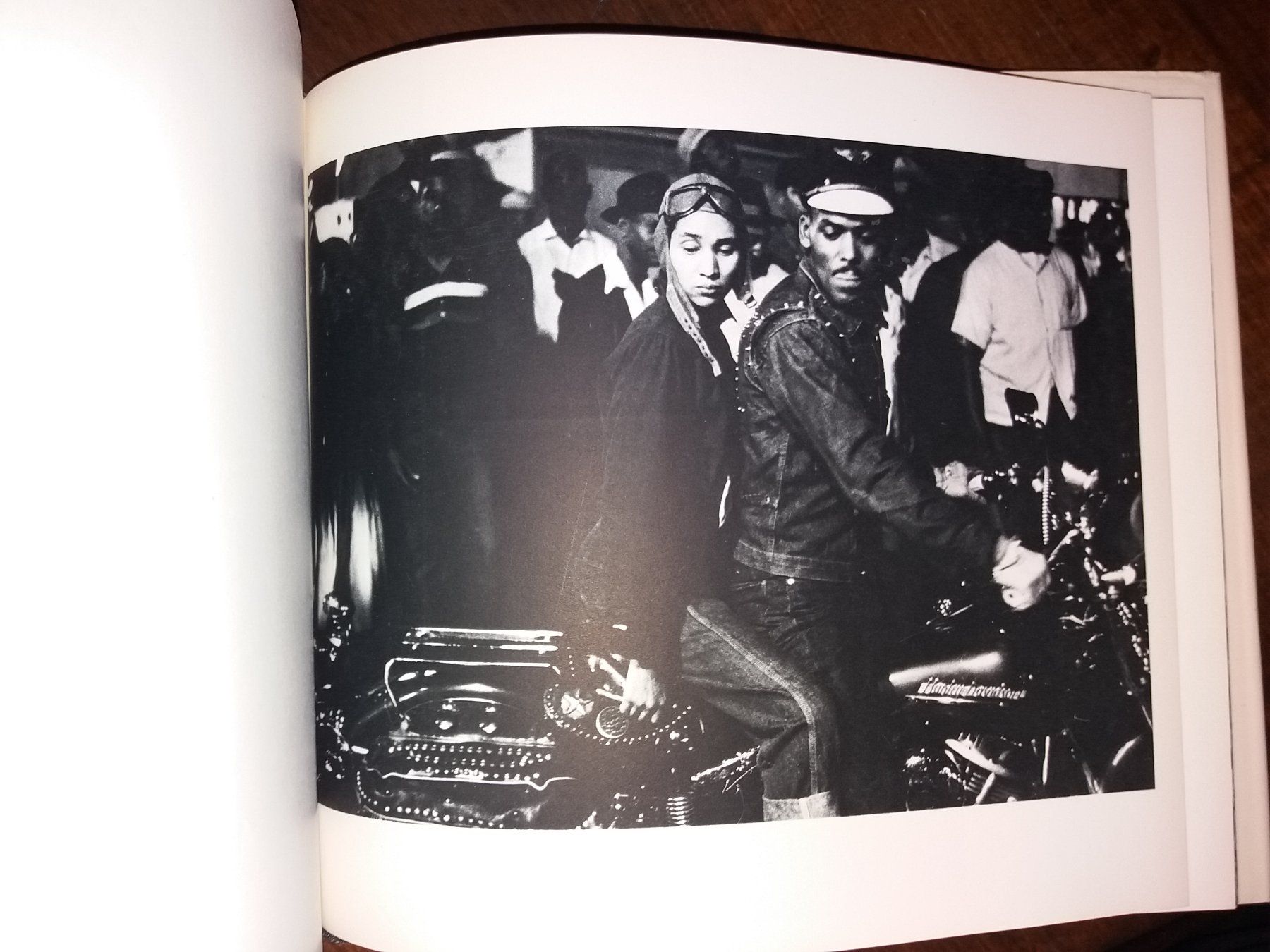 Libri: FOTOKLASSIKER Robert Frank Americans kupfertiefdruck 1969 – Usato da Welschenrohr venduto da Regool 7