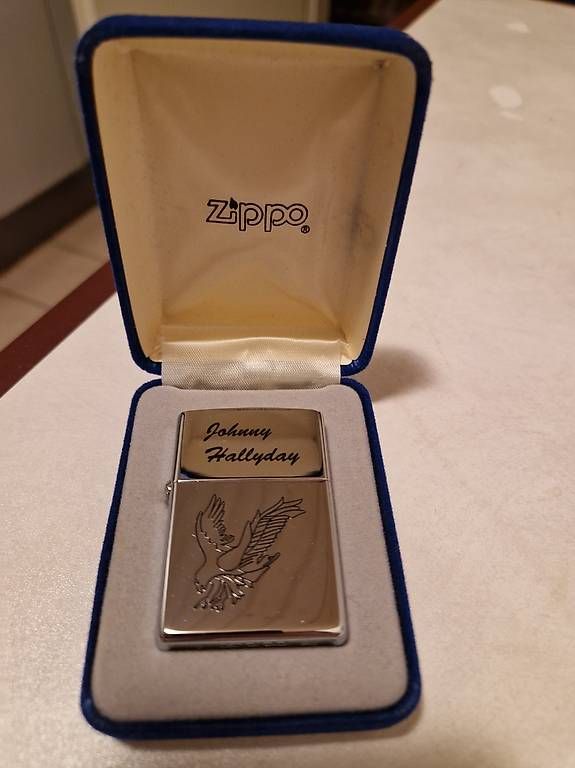 Accendini: Introuvable Rare Zippo Johnny hallyday lorada – Usato da Belmont-Lausanne venduto da MikeC 2