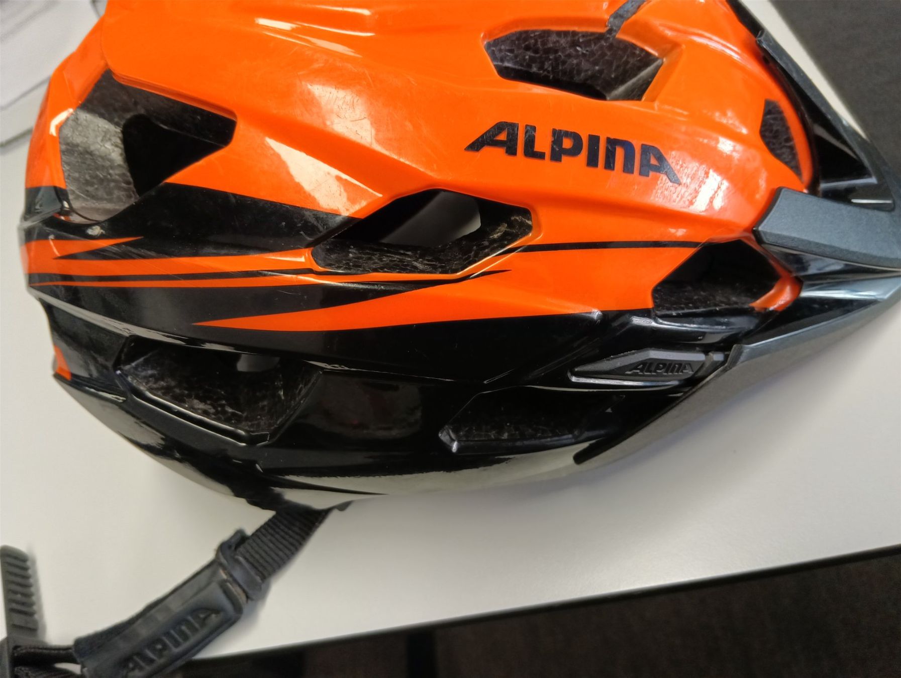Helme: Velohelm Alpina – Gebraucht aus St. Gallen von Hinterberg 1