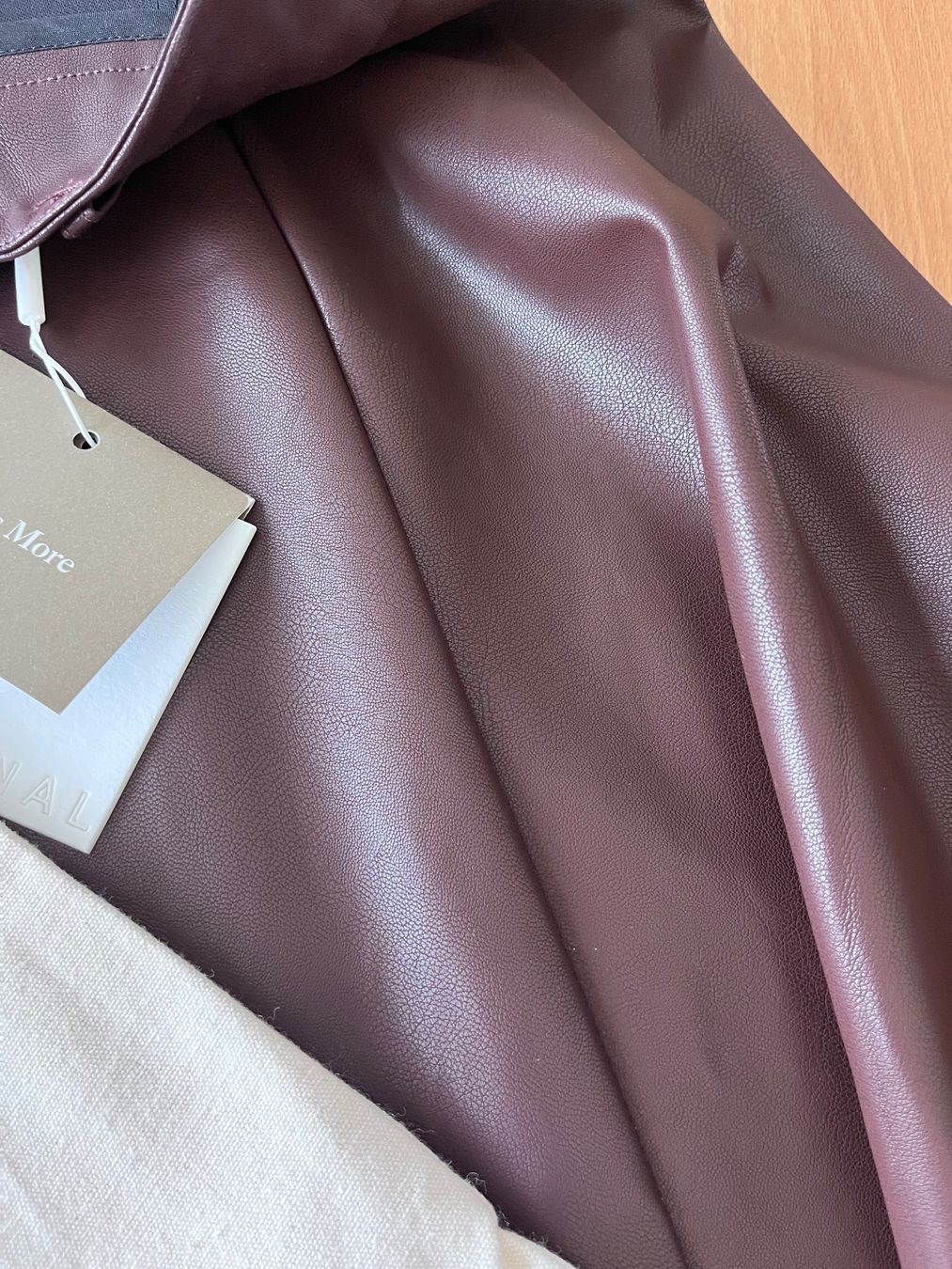 Röcke: Kunstlederrock , Grösse M/L – Neu und originalverpackt aus Roggwil BE von KarotteV 4