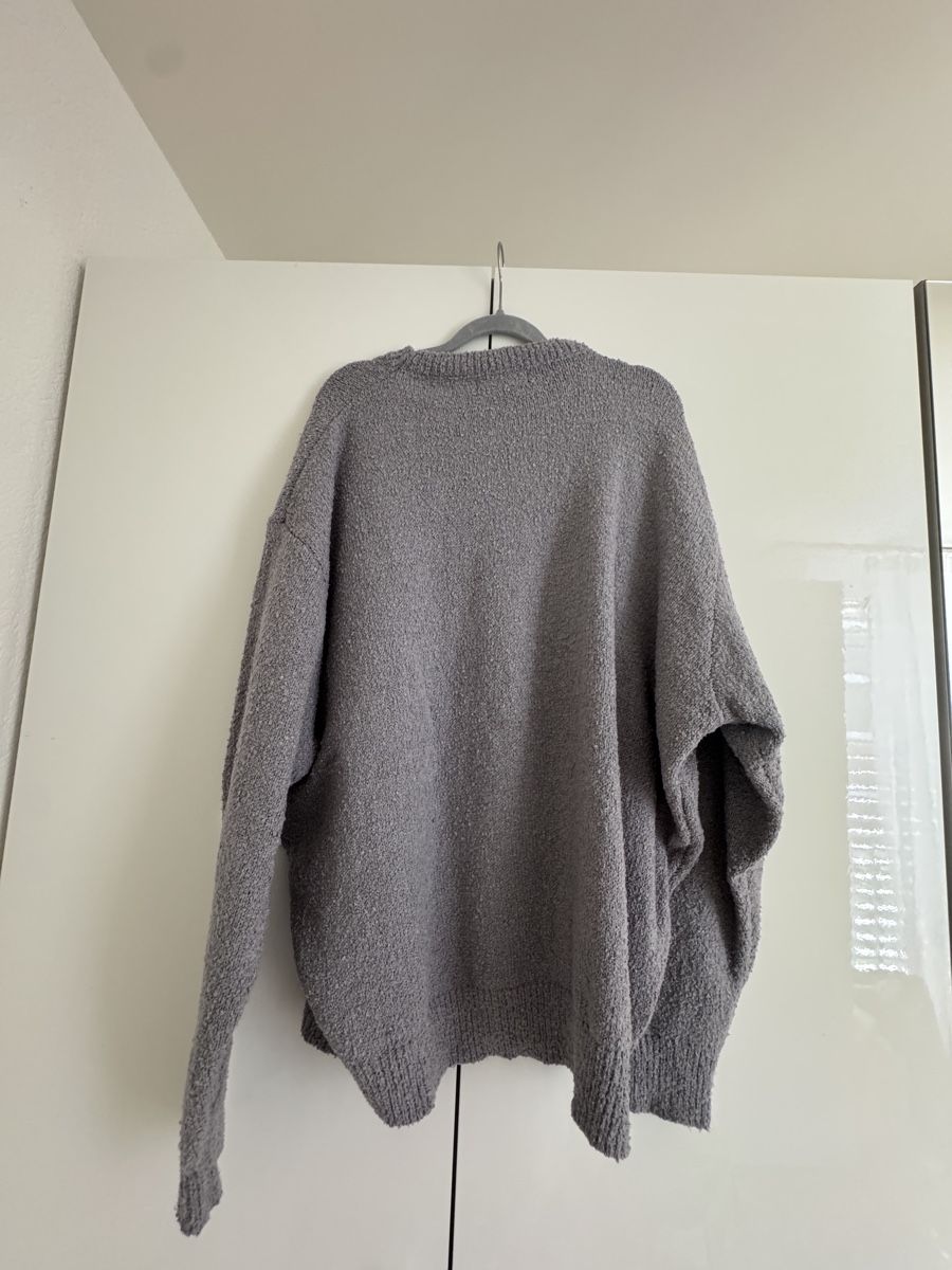 Pulls & Sweat-shirts: Pullover grau, Grösse M – D'occasion à Frauenfeld par ani_pdx9 3