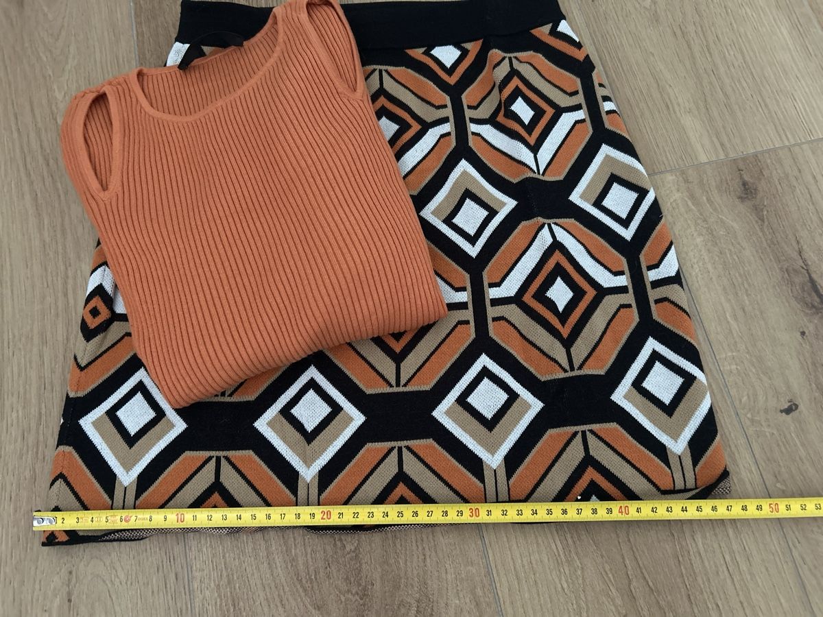 Hallhuber Lotti di vestiti: Trendiger Herbst-Pullover mit Cut-Outs, Grösse S, neu! – Nuovo (secondo la descrizione) da Worben venduto da AlliaB 6