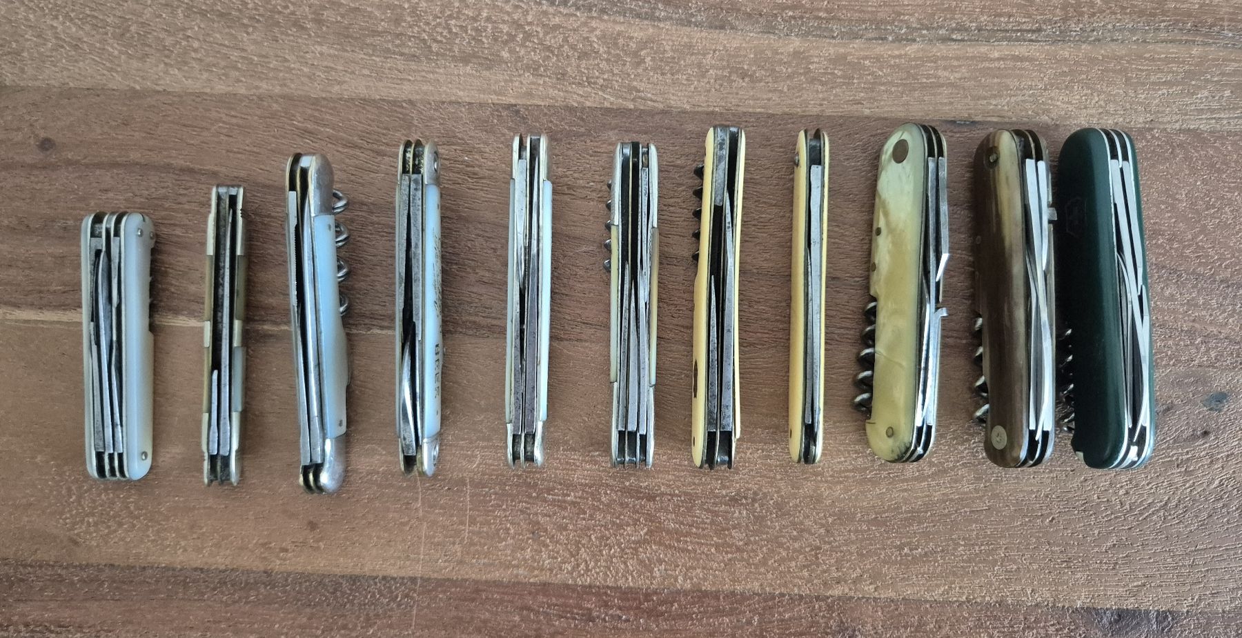 Couteaux de poche: Lot 11 Sammler-Taschenmesser – D'occasion à Zürich par Dalema13 8