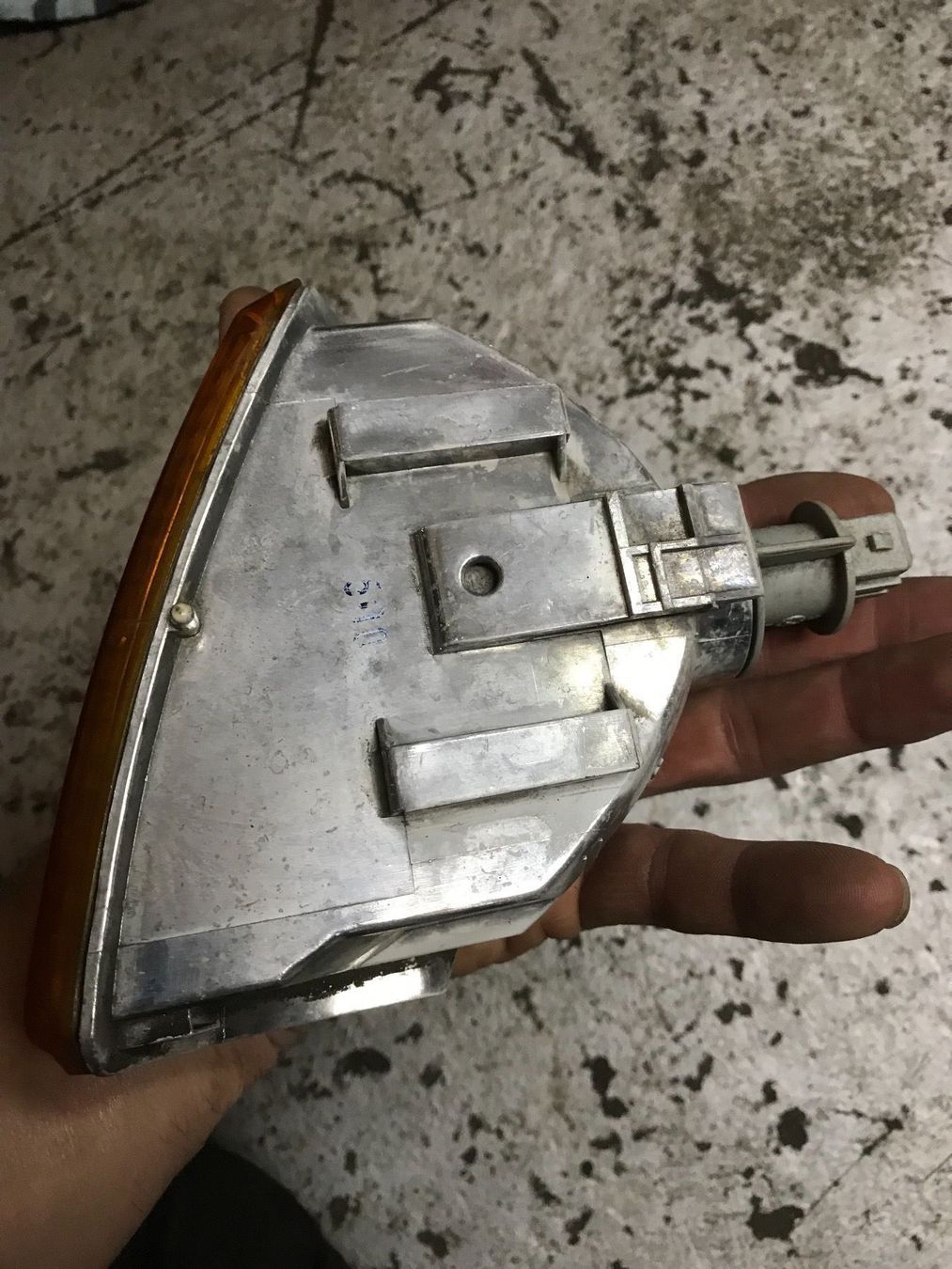 Volkswagen Tutti pezzi di ricambio auto: VW Polo Typ 2 Blinkerglas orange – Usato da Boll venduto da Jopp1 3