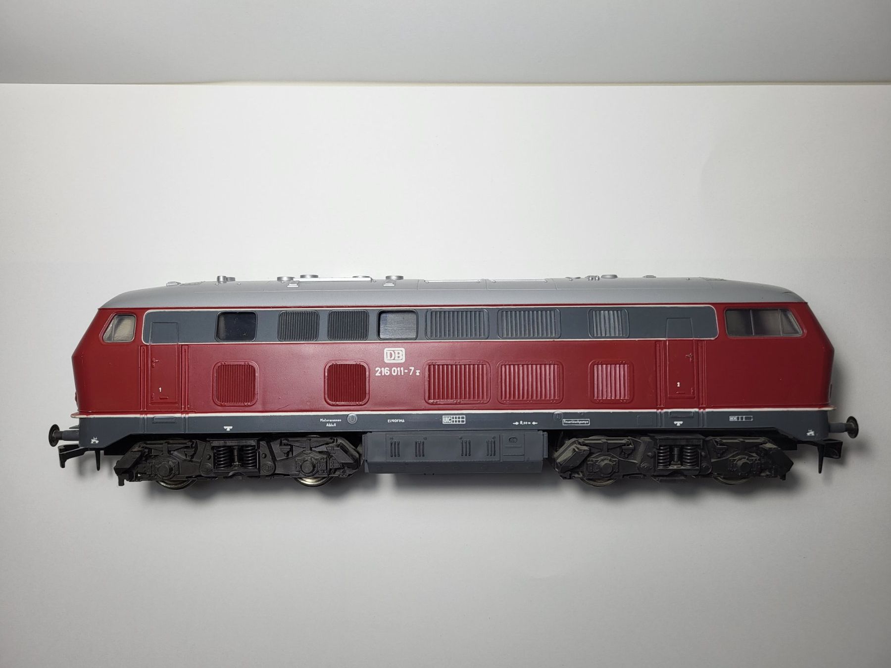 Rivarossi Modellini di ferrovie: RIVAROSSI BR 216 – Usato da Untersiggenthal venduto da Schatzo