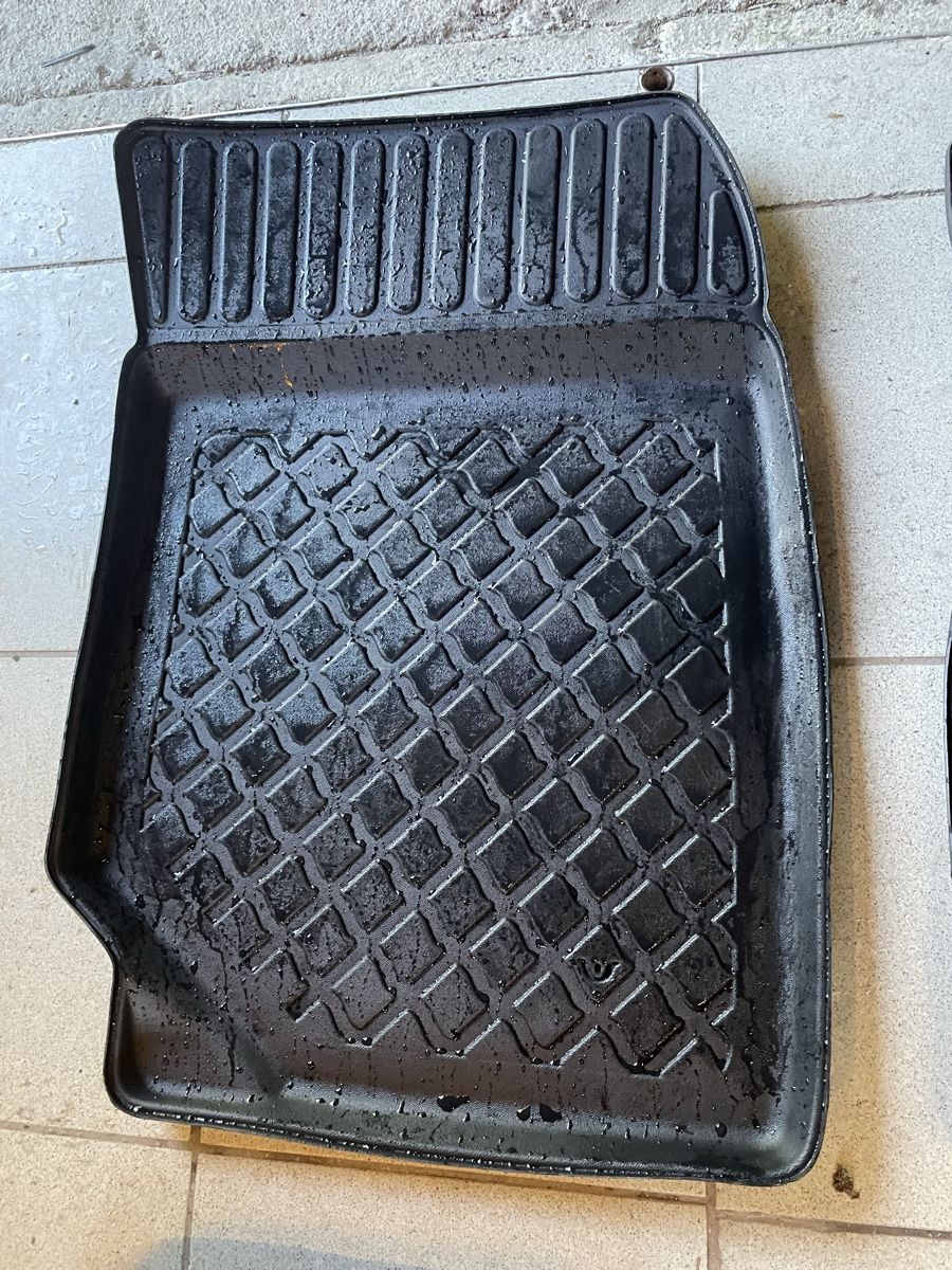Jeep Tappeti & Tappetini: Jeep avenger – Usato da Magadino venduto da mattiasargenti81 3