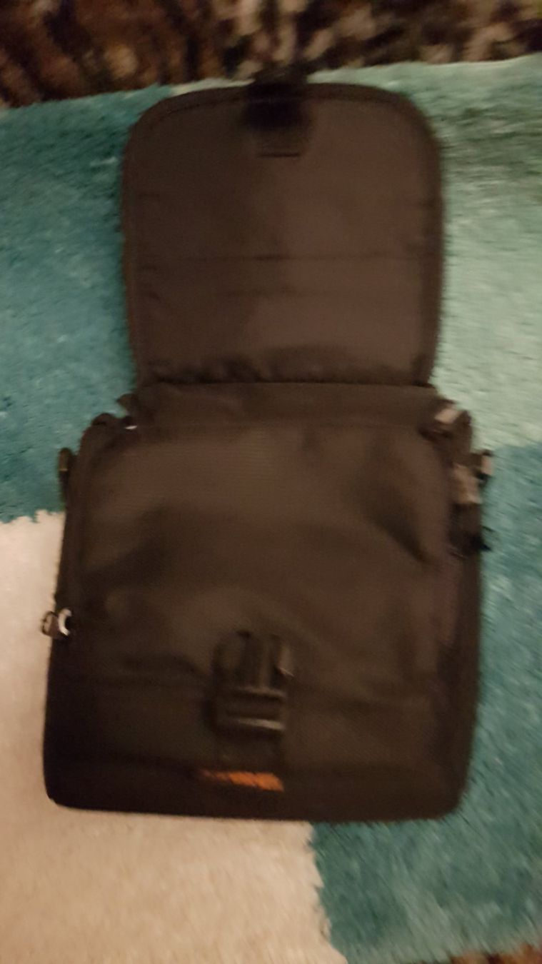 Lowepro Borse: Lowepro Foto-Tasche – Usato da Niedergösgen venduto da Happy-7 1