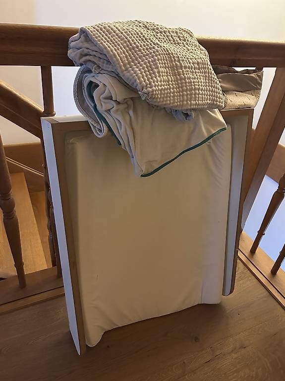 Fasciatoi & Accessori: Table à langer + matelas + housses – Usato da La Rippe venduto da jdemeyer