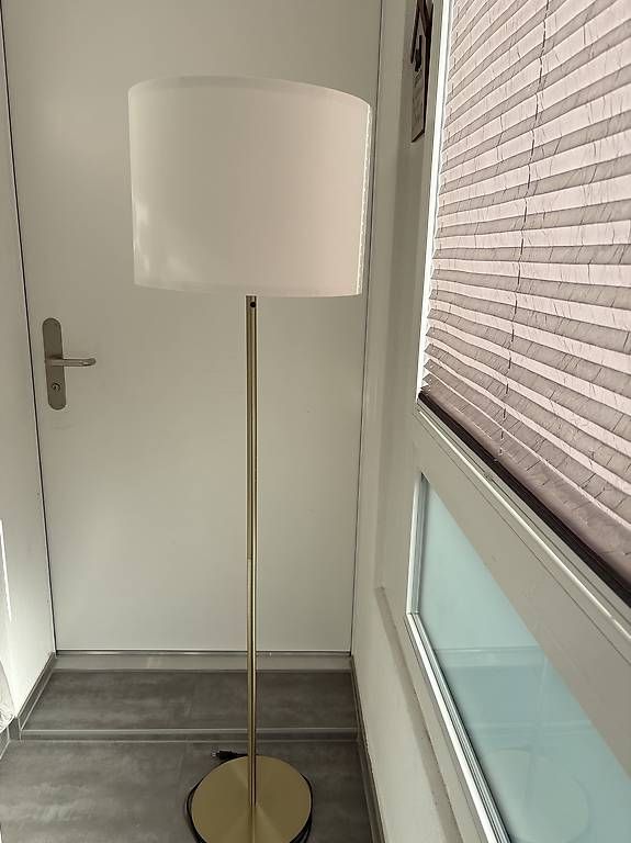 Lampade: Lampadaire IKEA RINGSTA/SKAFTET – Usato da Conthey venduto da carina.pereira