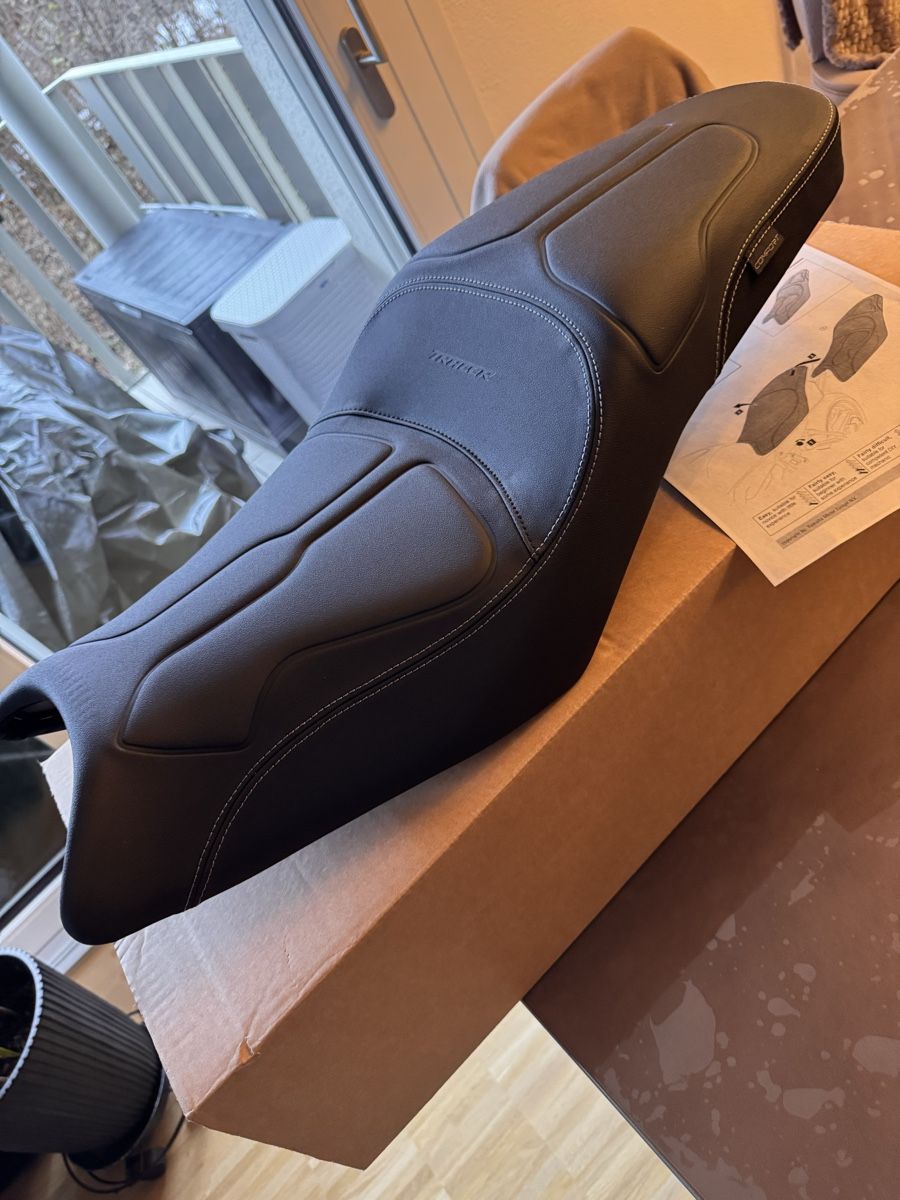Yamaha Tutti i ricambio per moto: Selle confort pour Yamaha Tracer 700 – Nuovo e nell'imballaggio originale da Bulle venduto da Leo1202