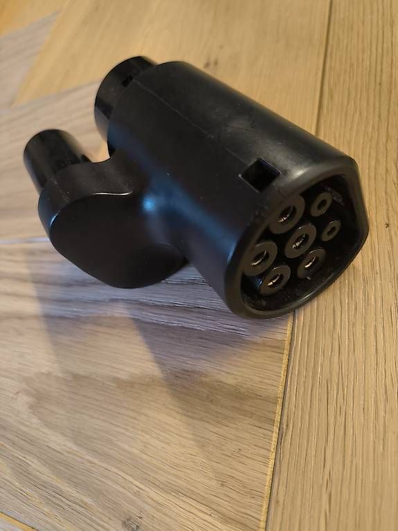 Unità & Adattatore: CCS Stecker/ Adapter - TESLA – Usato da Ennenda venduto da safarisource 4