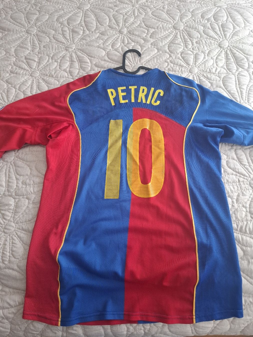Maillots de corps & Pantalons: Fc Basel/Petric – D'occasion à Rickenbach Sulz par Gugsi96 1