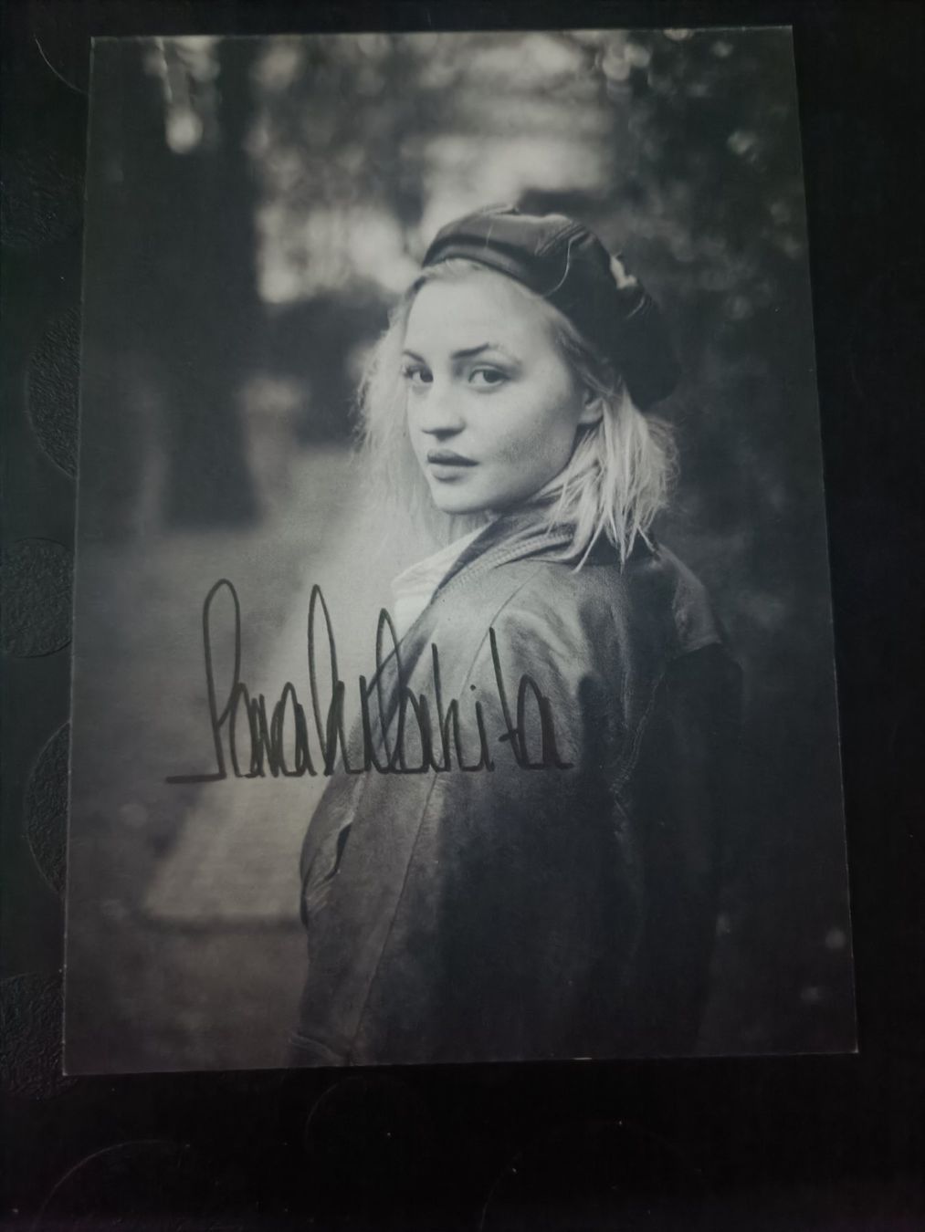 Autogramme: Sarah Mahita - handsigniert – Gebraucht aus Menziken von Artographs