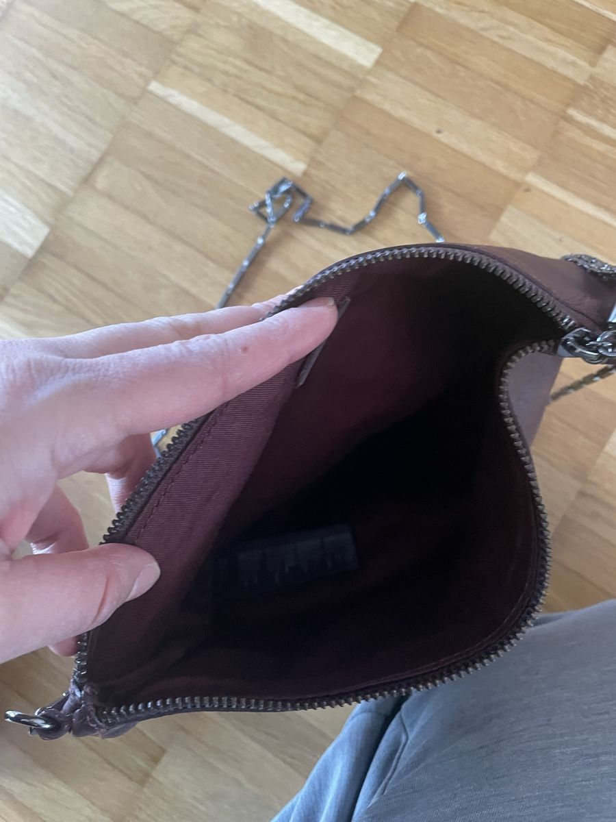 Maje Borse da donna: Maje Ledertasche Umhängetasche Vintage – Usato da Zürich venduto da ocimen 2