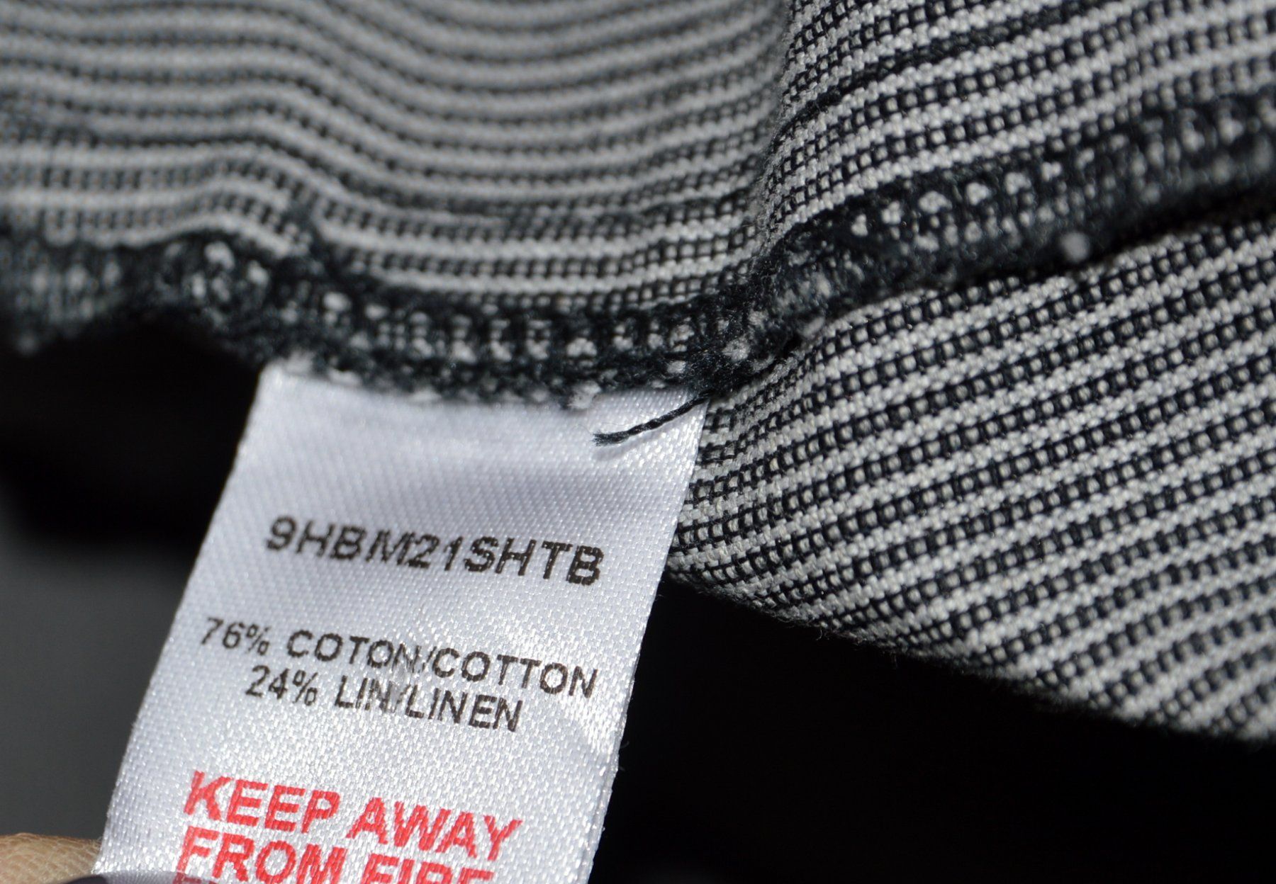 Dior Maglioni & Felpe: Christian Dior Kapuzenpullover / Sweatshirt à capuche .6 – Usato da Collonges venduto da Auganien 7