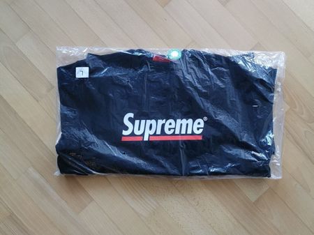 Supreme Underline Crewneck pullover