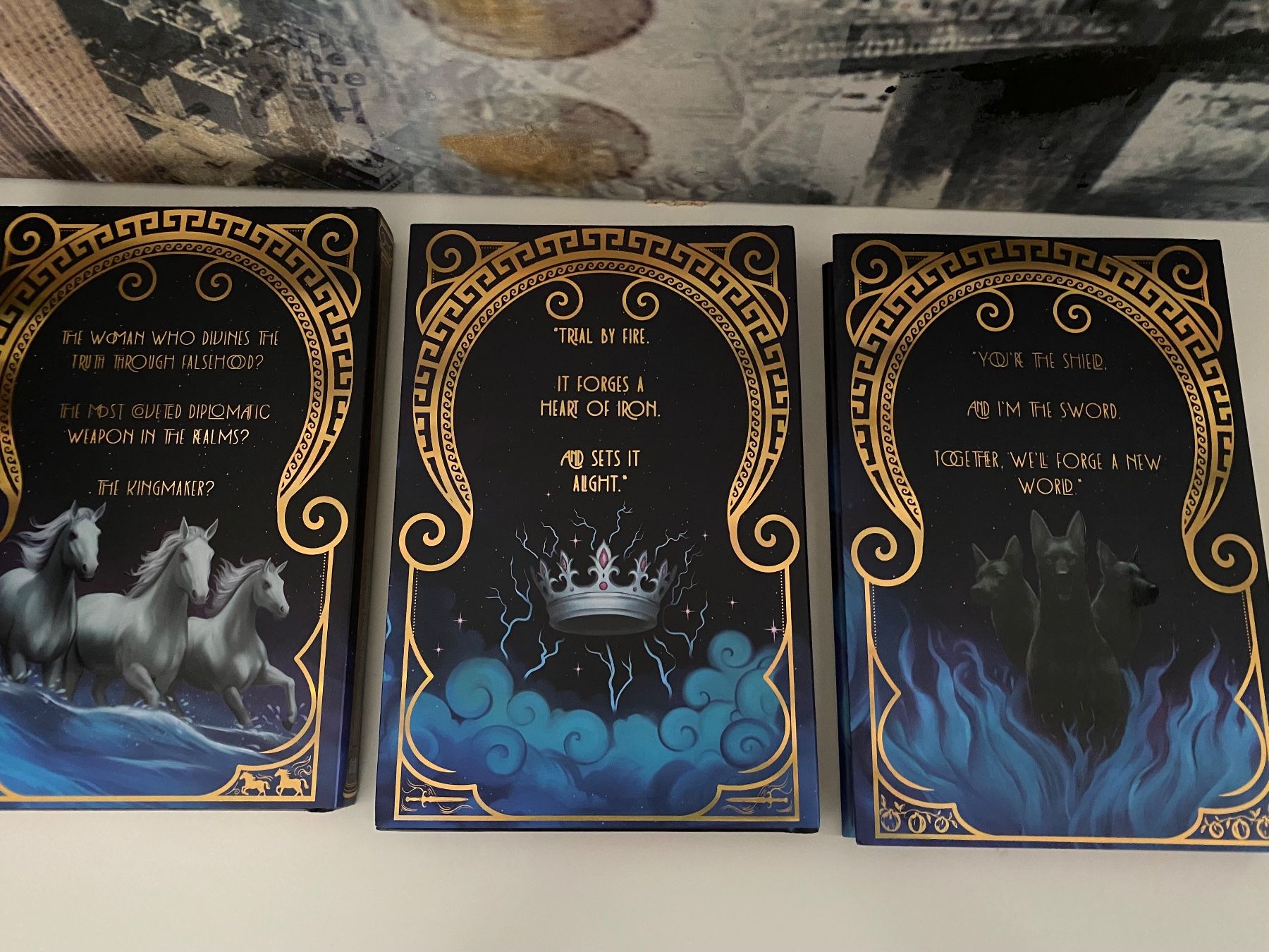 Libri: The Kingmaker Chronicles 1-3 by bookish box – Nuovo (secondo la descrizione) da Fällanden venduto da Maxim20 1