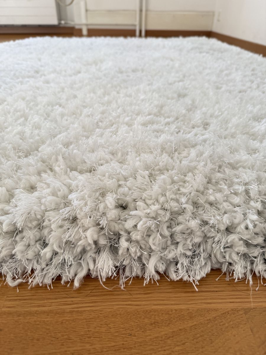 Tappeti: Weisser Super Shaggy Teppich – Usato da Luzern venduto da Migler 1