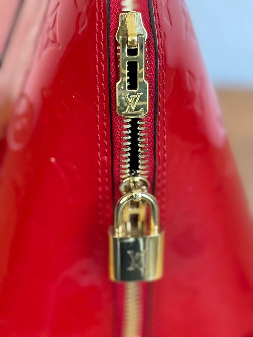 Louis Vuitton Borse da donna: Louis Vuitton Alma PM MV CERISE /RED – Usato da Derendingen venduto da MDPshopandmore 3