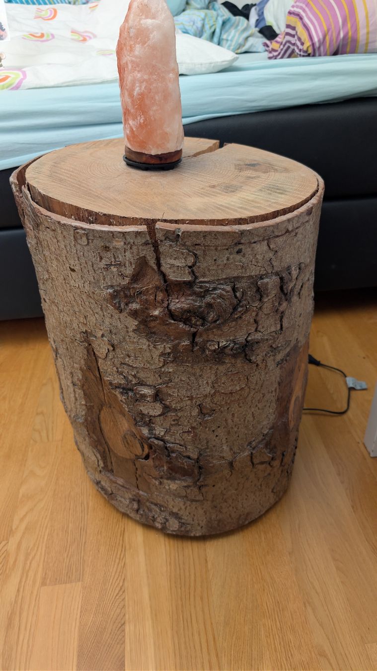 Comodini: Nachttisch Holz Baumstamm – Usato da Basel venduto da darko_mi 1