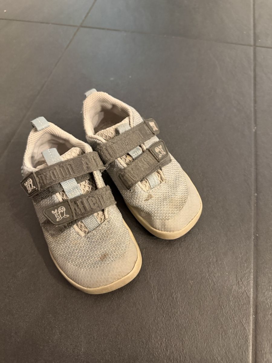 Affenzahn Chaussures garçon: Affenzahn Kinderschuhe hellblau Grösse 26  – D'occasion à Naters par stegga