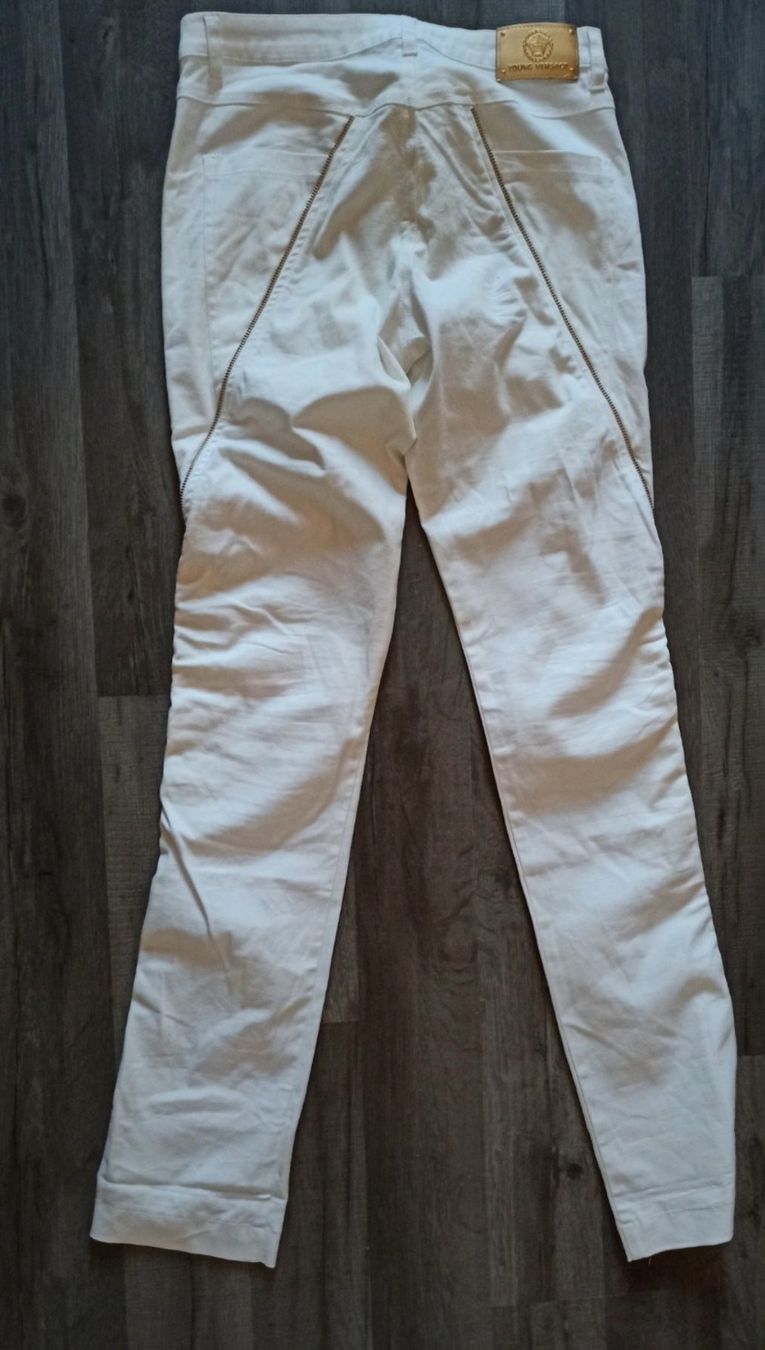 Versace Completi: Ensemble blanc satiné VERSACE 14ans – Usato da Leytron venduto da SoniaGreen 2