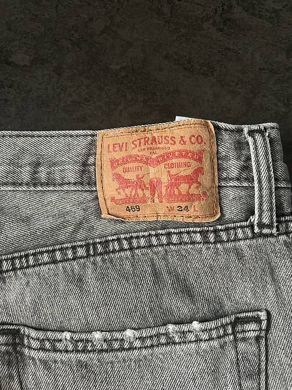 Jeans: levis jorts – Usato da Hünenberg See venduto da broglisvintage 2