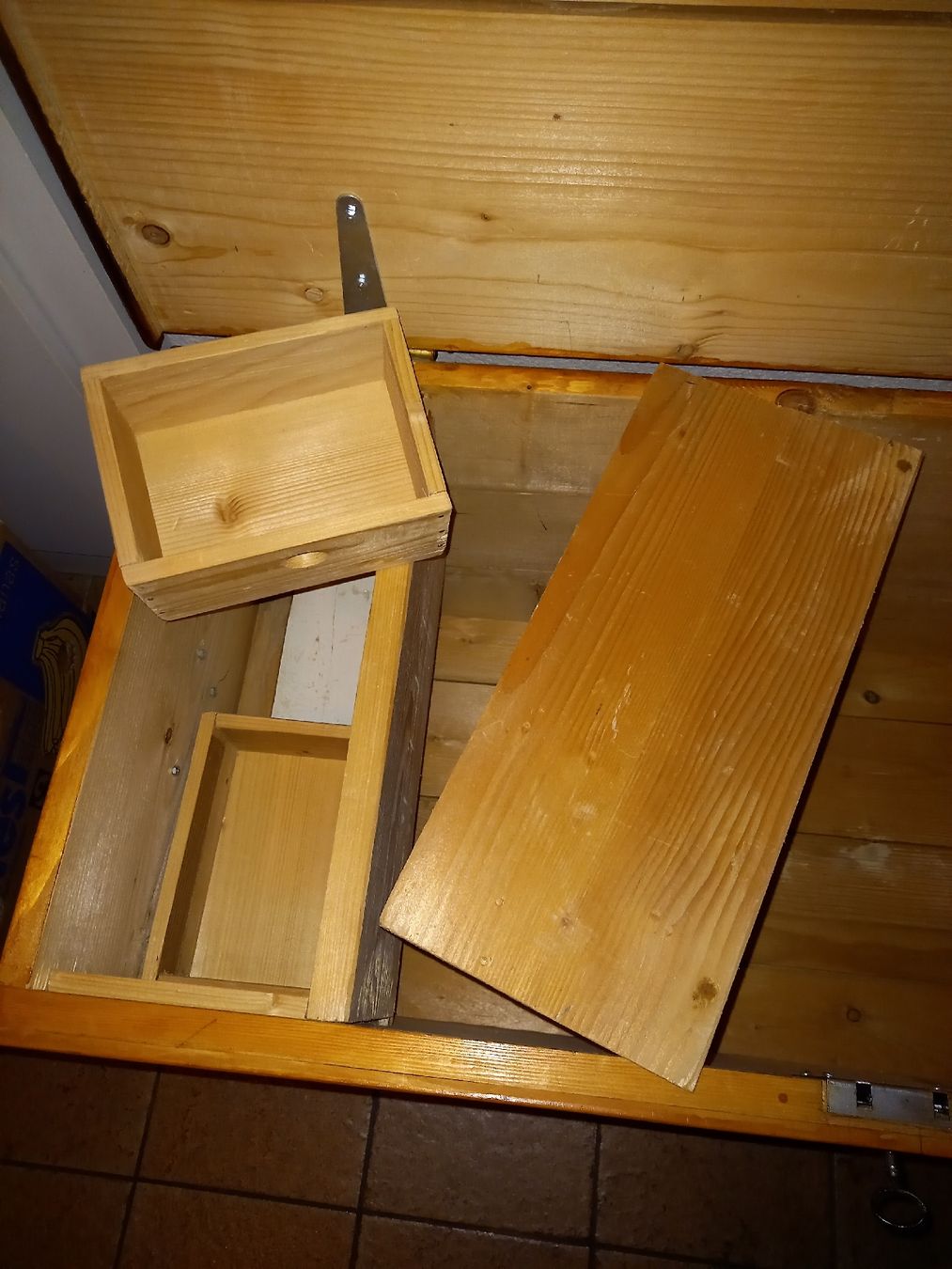 Truhen: Alte HOLZ - TRUHE / "Trögli" mit Bauernmalerei – Gebraucht aus Marbach LU von Ilrebo 3