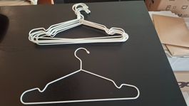 10 Kleiderbügel • Metall • weiss • IKEA Stajlig