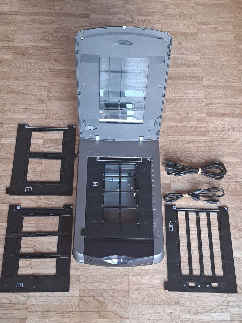 Scanner Epson Perfection 4870 Photo - USB + Firewire (Gebraucht) in ...
