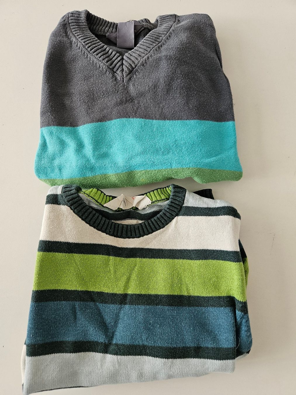 H&M Maglioni & Felpe: 2 Feinstrick Pullover Langarm Shirt H&M Gr. 98 / 98/104 – Usato da Unterengstringen venduto da saraman 4